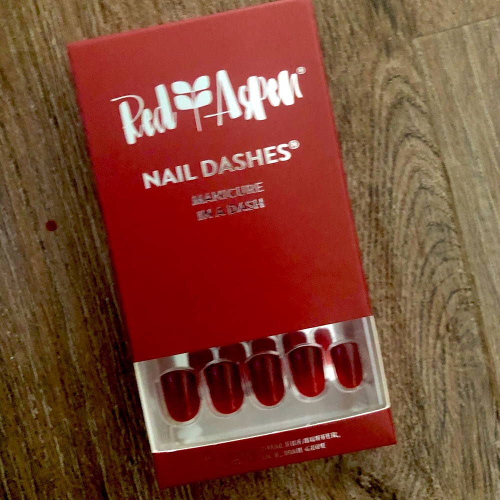 Red Aspen Nail Dash